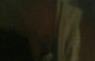 XXX Không thể tin được cô bé tóc vàng với một cơ thể chặt chẽ bị đập, mặt trên cầu thang xxx hay video