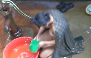 XXX Dễ thương mập mạp brunette mất nó trong âm đạo phimsex xx net và đít