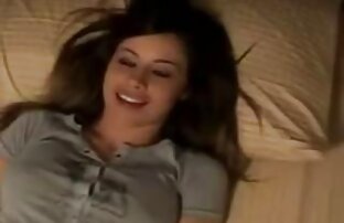 XXX Busty Brunette thích phim xxx phụ đề ngón tay chết tiệt và đồ chơi chèn BVR